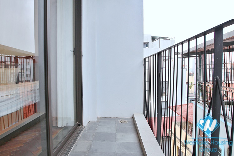 Lake view two bedrooms apartment for lease in Xom Phu, Dang Thai Mai area